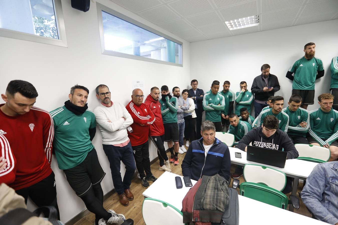 La despedida de Agné acompañado por la plantilla del Córdoba CF, en imágenes