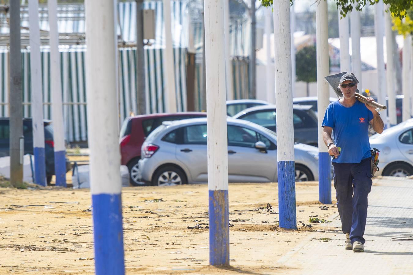 El montaje de la Feria de Abril sigue su curso pese al coronavirus