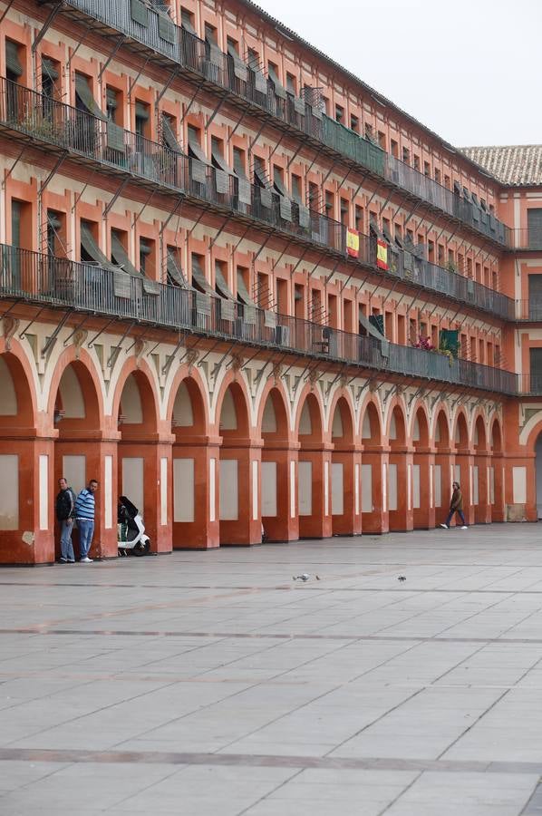 Comercios cerrados y calles vacías por el coronavirus en Córdoba