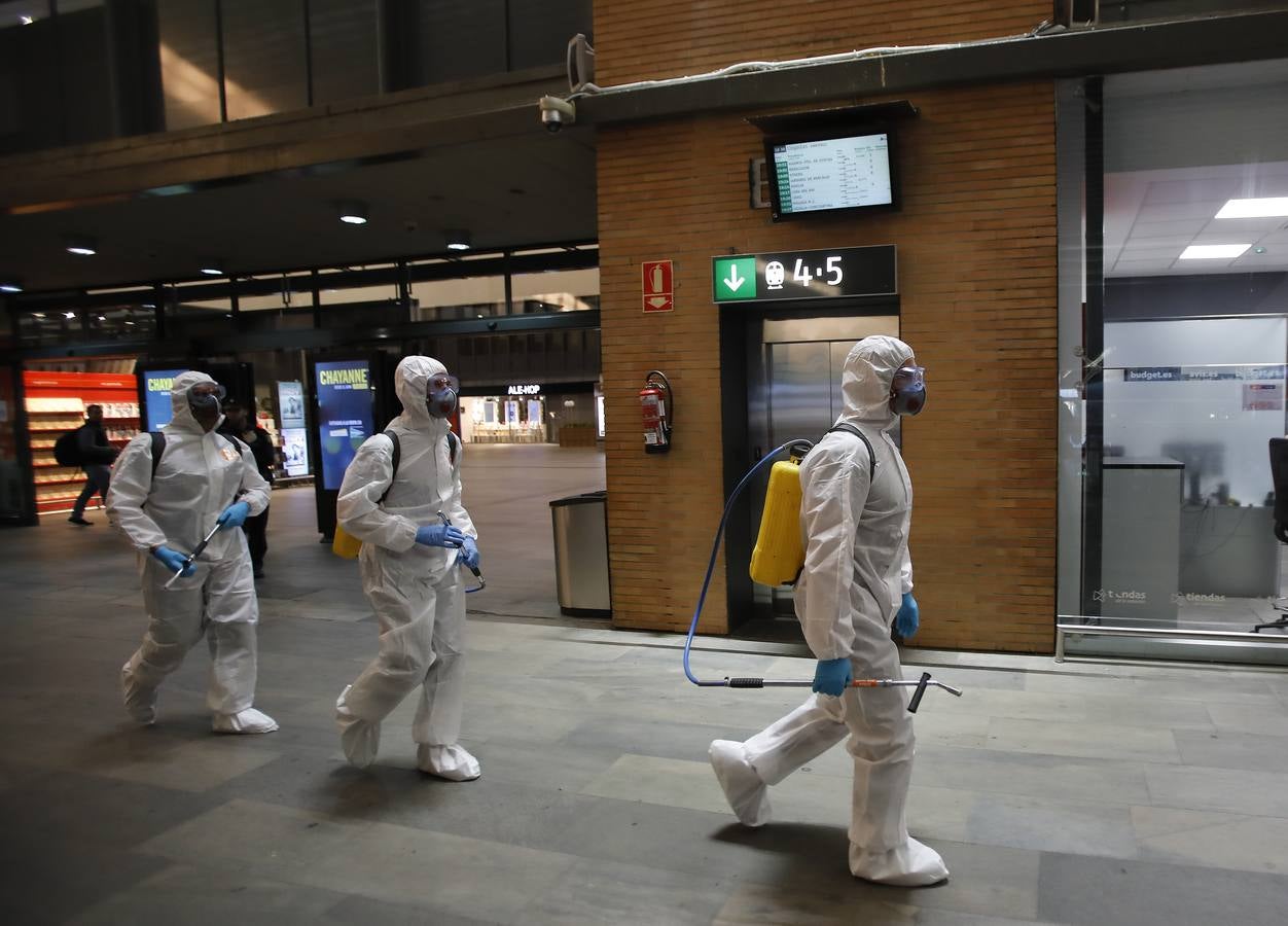 Despliegue de la UME en la estación de Santa Justa