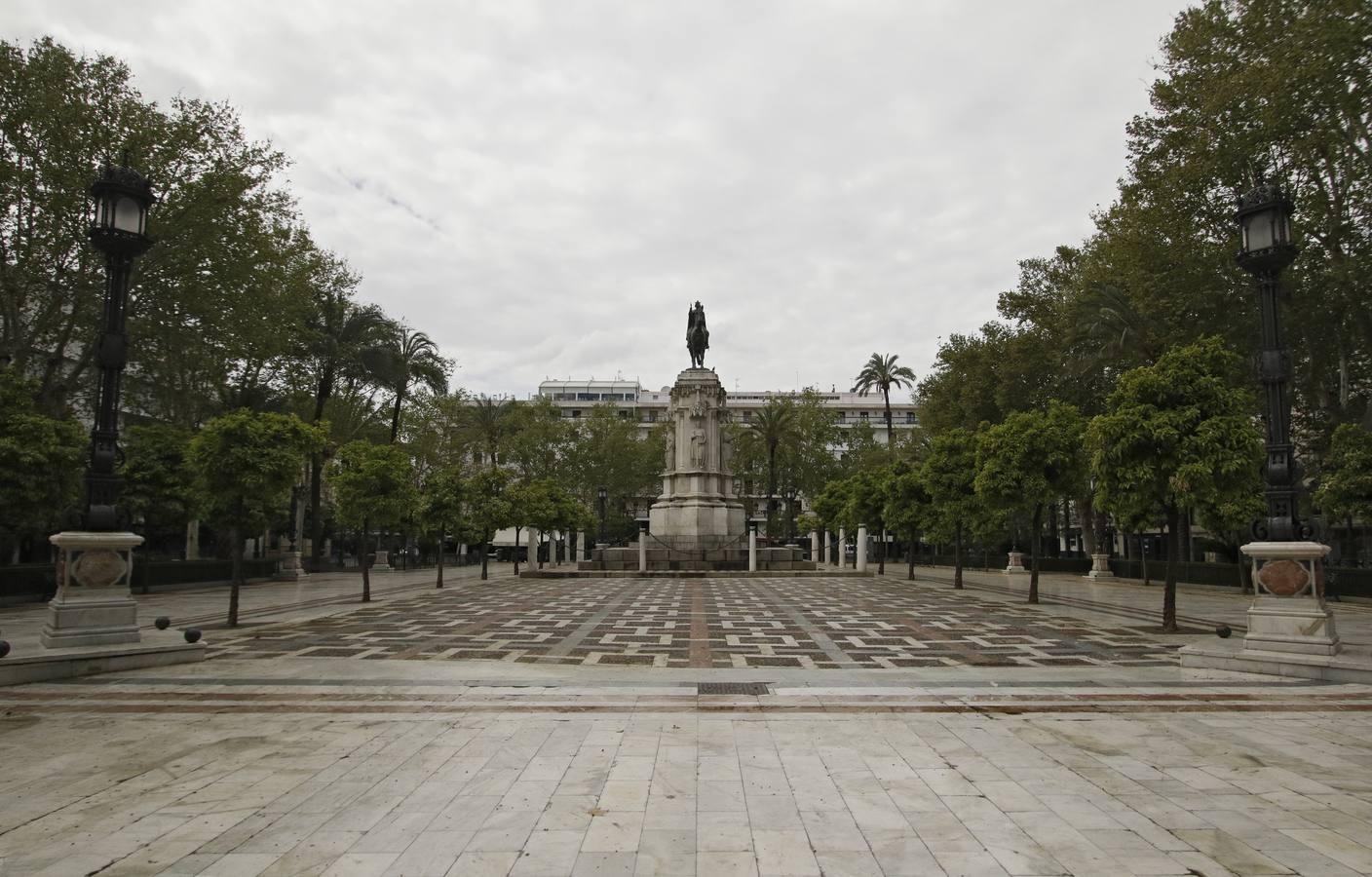 El coronavirus convierte a Sevilla en una ciudad fantasma