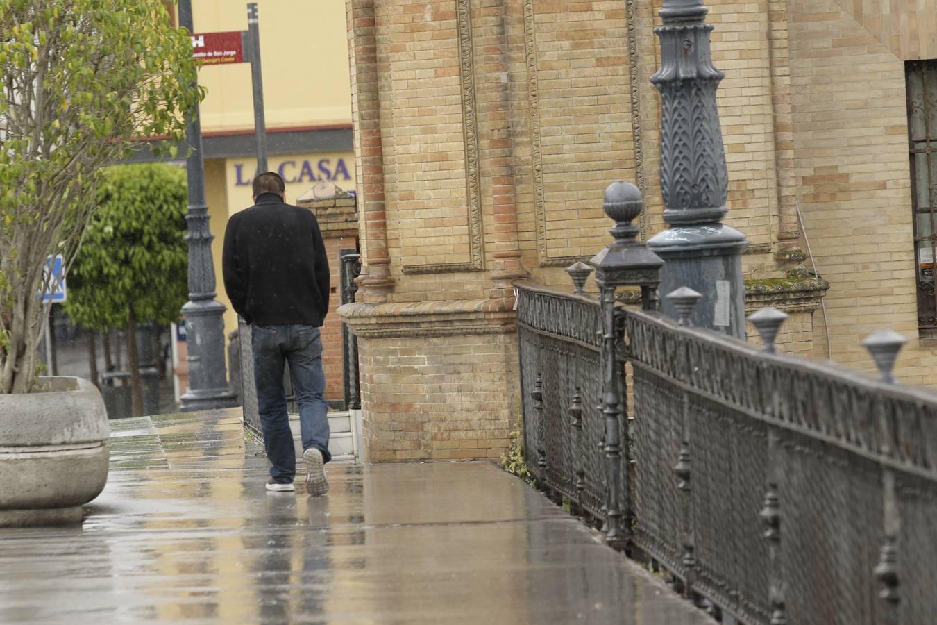 El coronavirus convierte a Sevilla en una ciudad fantasma