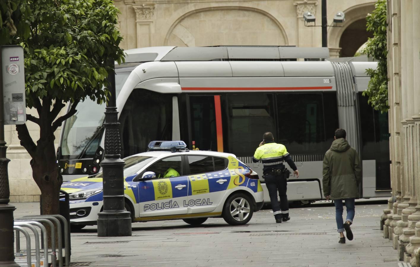 El coronavirus convierte a Sevilla en una ciudad fantasma