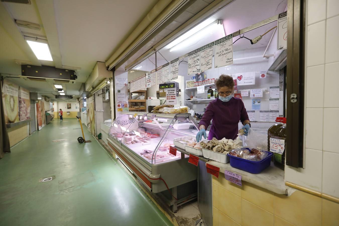 Las calles, mercados y quioscos de Córdoba con el coronavirus, en imágenes