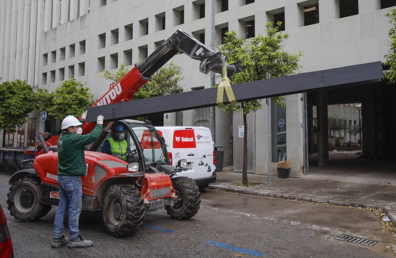 Coronavirus en Sevilla: en el trabajo, pese al Estado de alarma