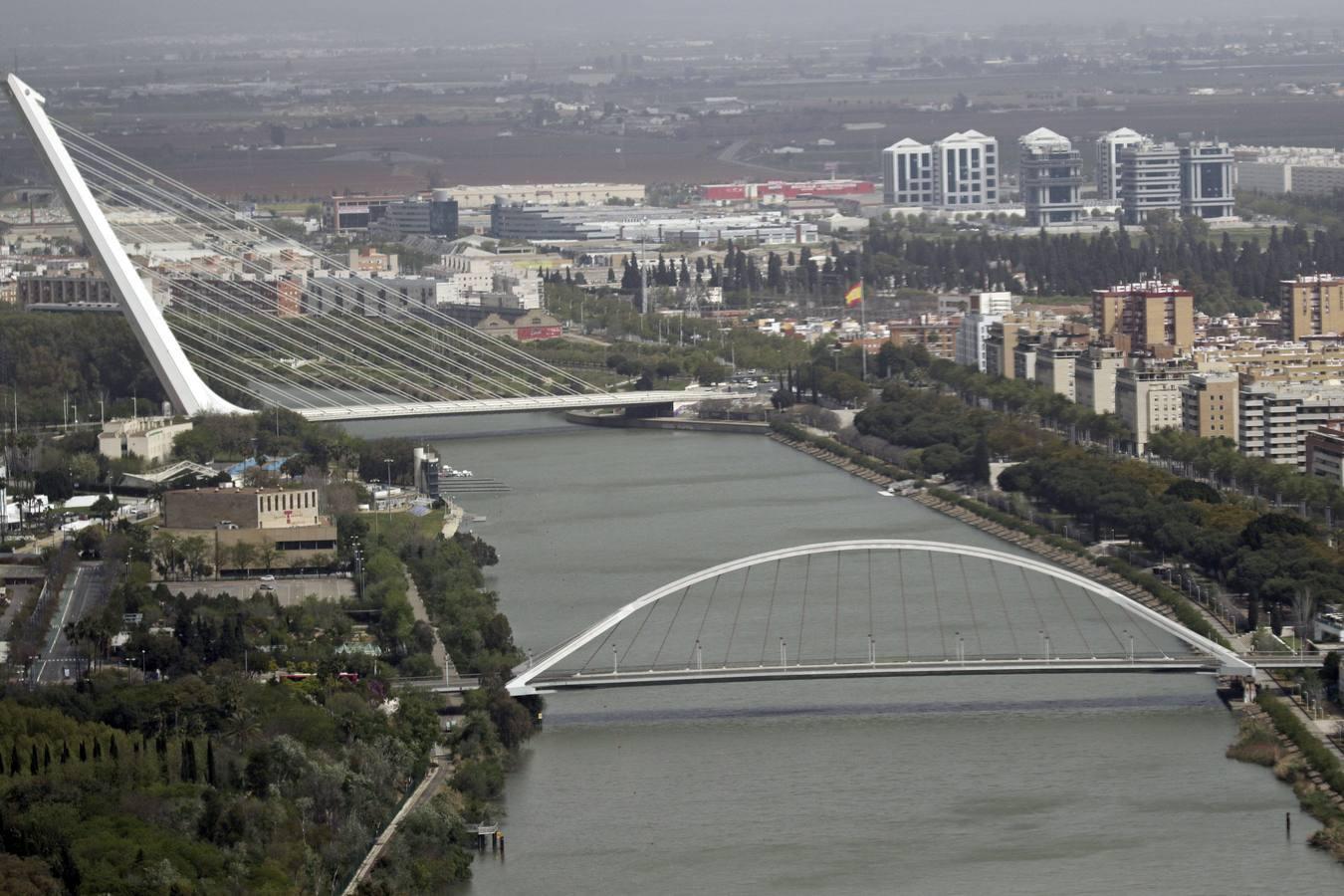 Las impresionantes vistas desde Torre Sevilla de una ciudad vacía por el coronavirus