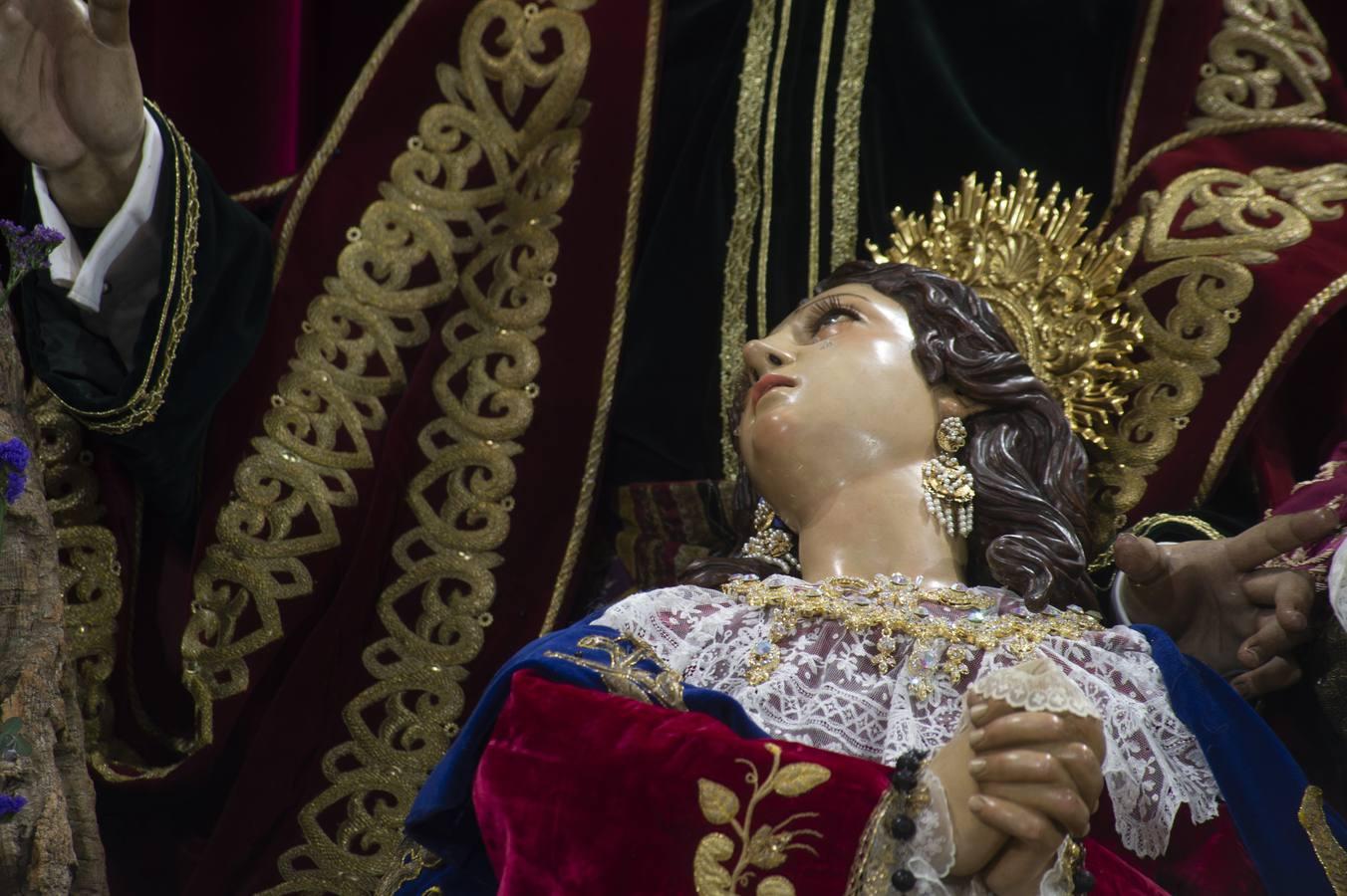 El altar de quinario del Cristo de los Desamparados del Santo Ángel