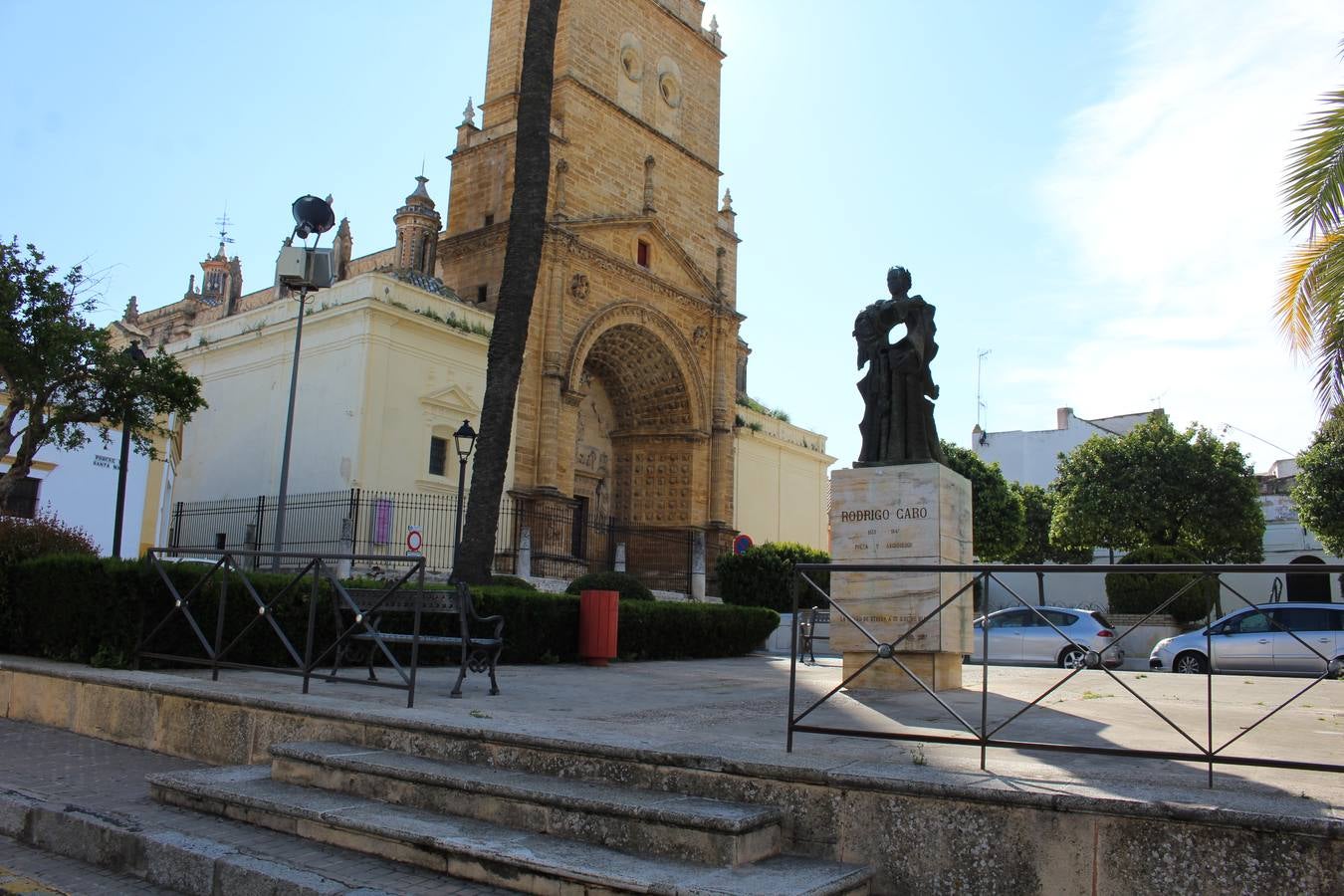 Monumento a Rodrigo Caro