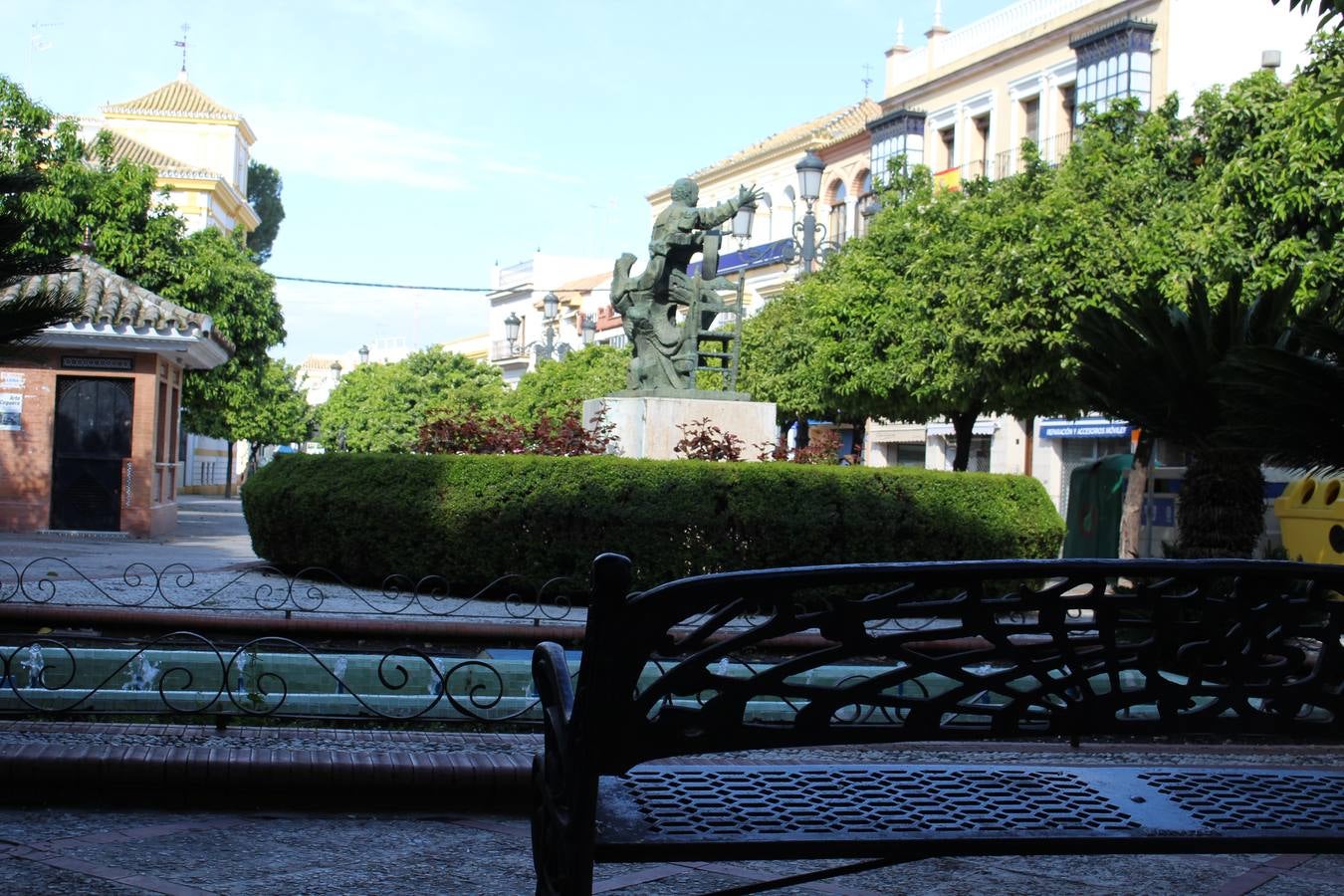 Monumento a Enrique Montoya en la Plaza de la Constitución