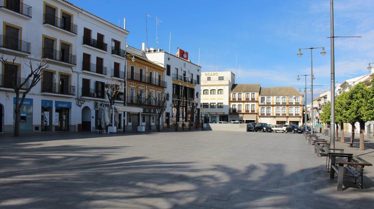 Utrera: calles desiertas en cumplimiento del estado de alarma por el coronavirus