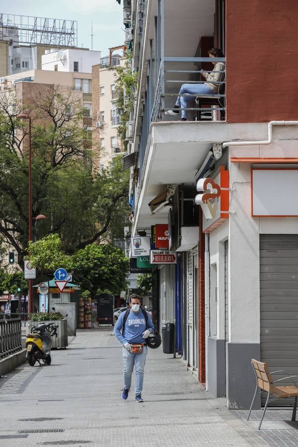 Coronavirus en Sevilla: en imágenes, el día a día en Los Remedios durante el estado de alarma