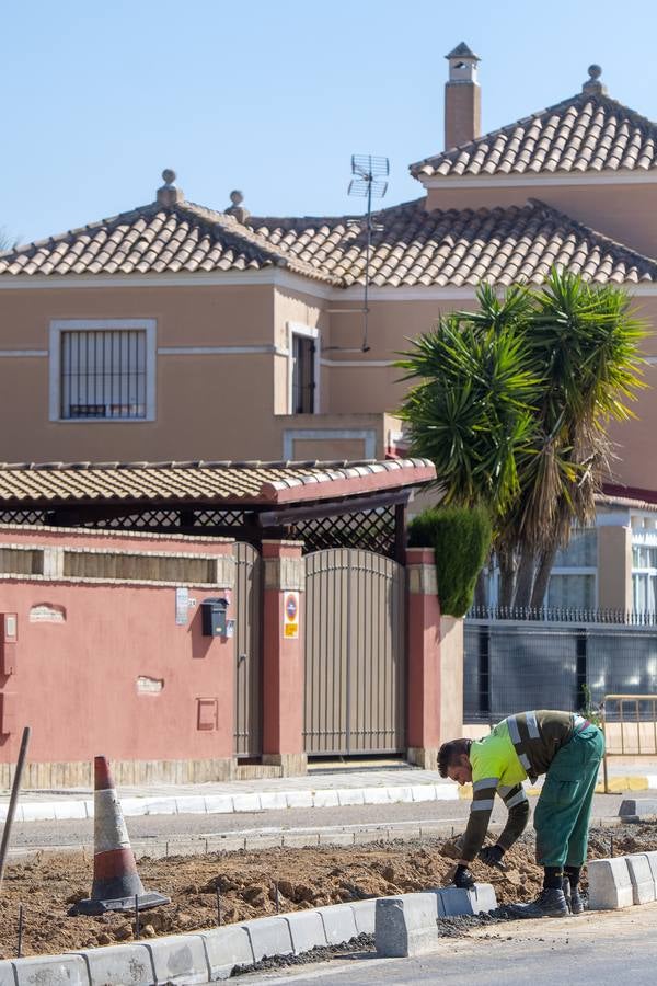 Coronavirus en Sevilla: así se vive el estado de alarma en las calles de Espartinas