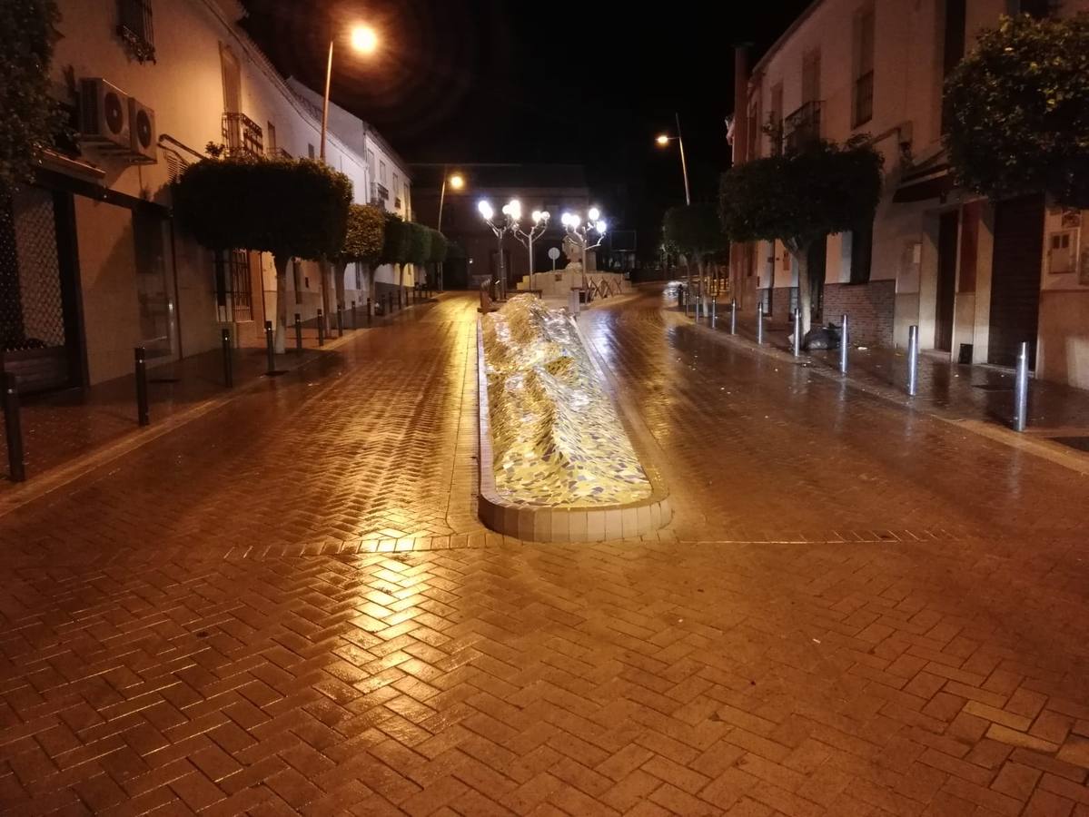 Coronavirus en Sevilla: la Policía Local de El Coronil felicita a los niños que cumplen años