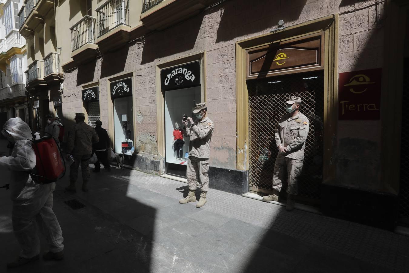 FOTOS: Las imágenes atípicas de una ciudad de Cádiz en Estado de Alarma