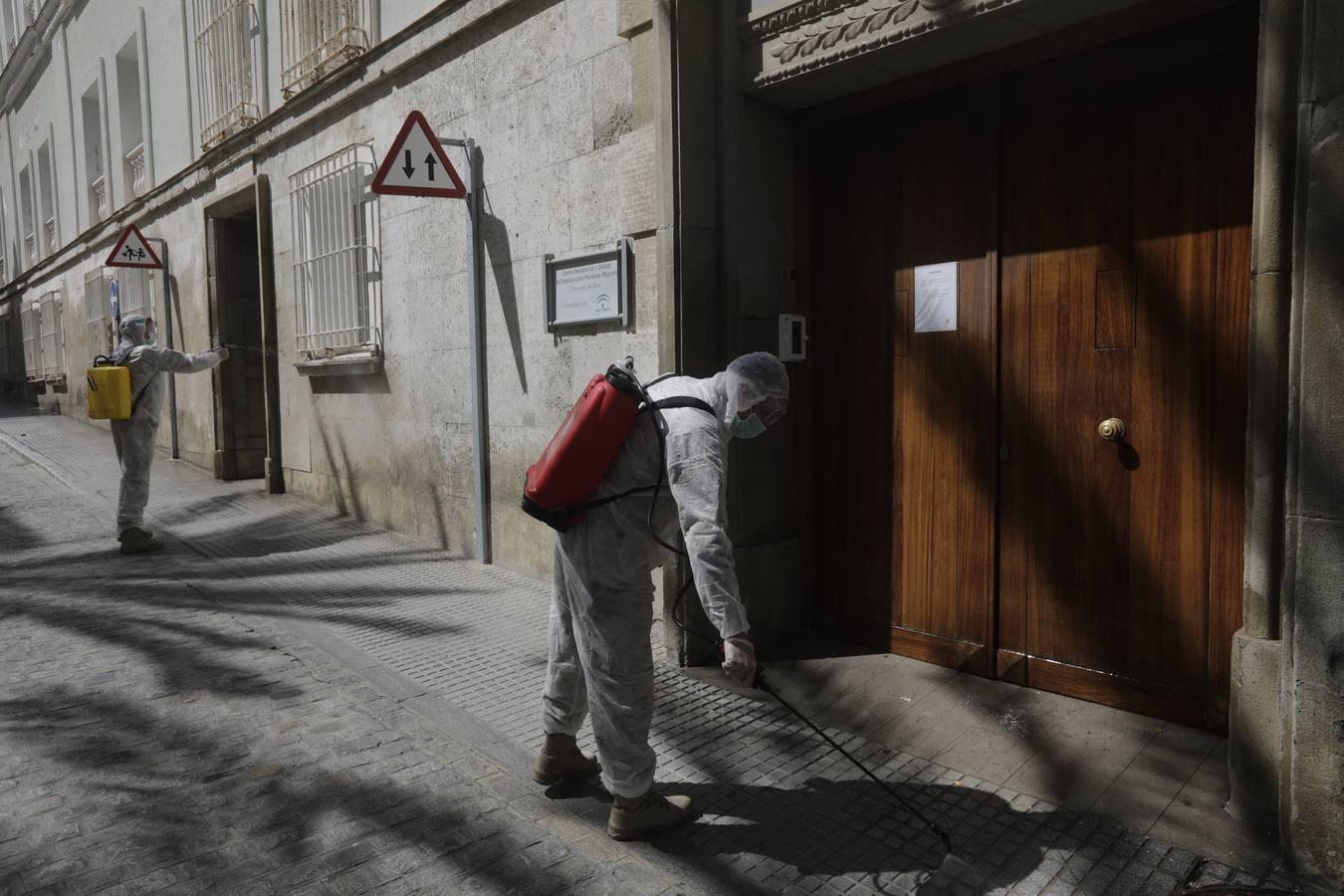 FOTOS: Las imágenes atípicas de una ciudad de Cádiz en Estado de Alarma