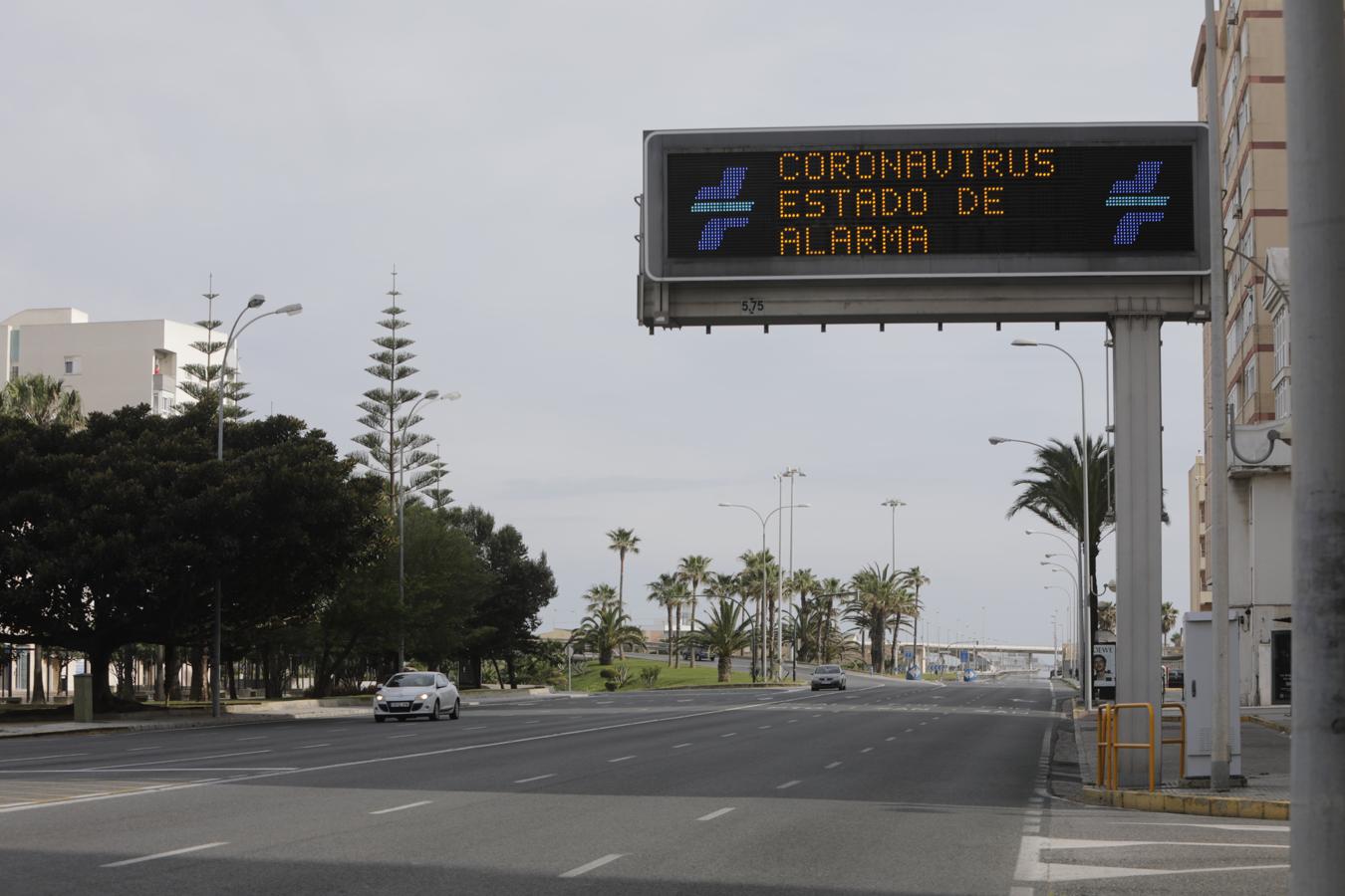 FOTOS: Cádiz en el tercer domingo de confinamiento