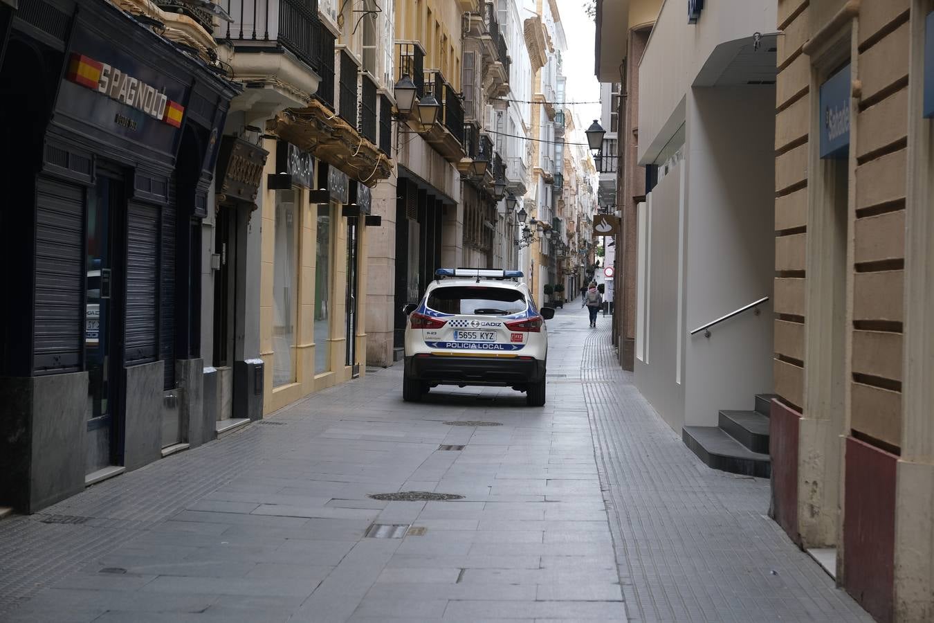 FOTOS: Coronavirus y confinamiento en Cádiz. Calles y plazas el miércoles 1 de abril 2020