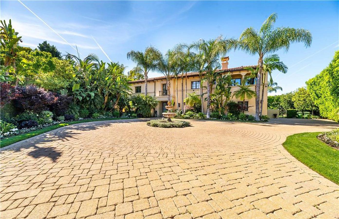 Kaley Cuoco vende, por 3,65 millones, la mansión que compró a Khloé Kardashian