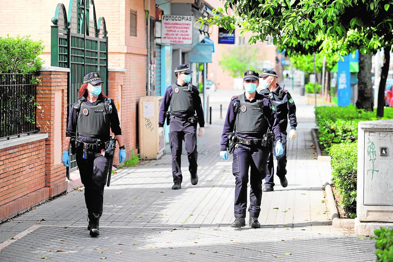 La intervención de la Policía Local de Córdoba por el coronavirus, en imágenes