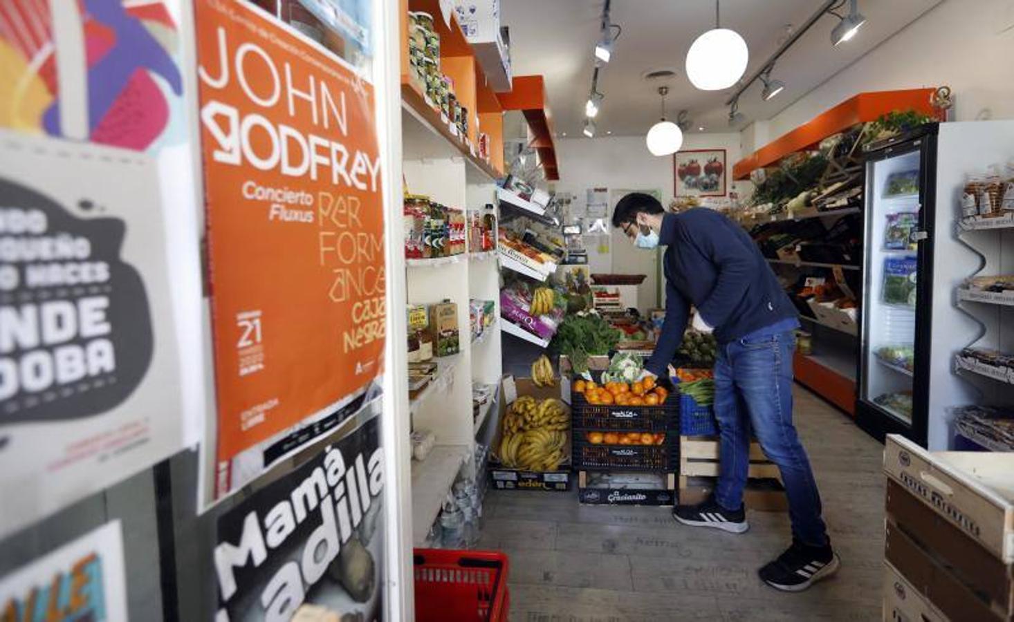 El centro comercial de Córdoba durante la crisis del coronavirus, en imágenes