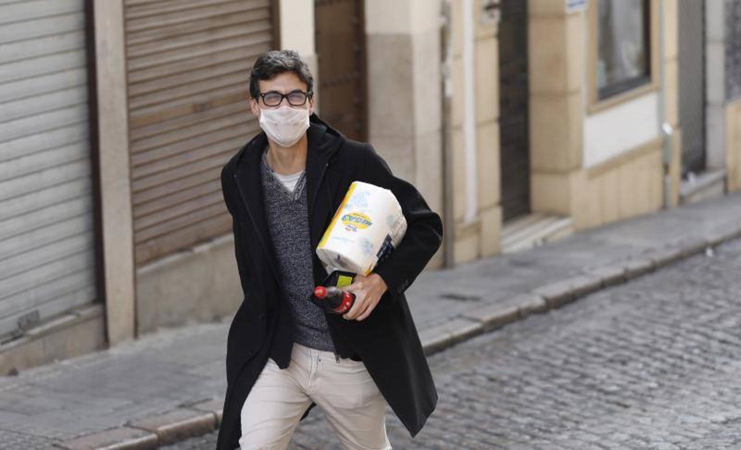 El centro comercial de Córdoba durante la crisis del coronavirus, en imágenes