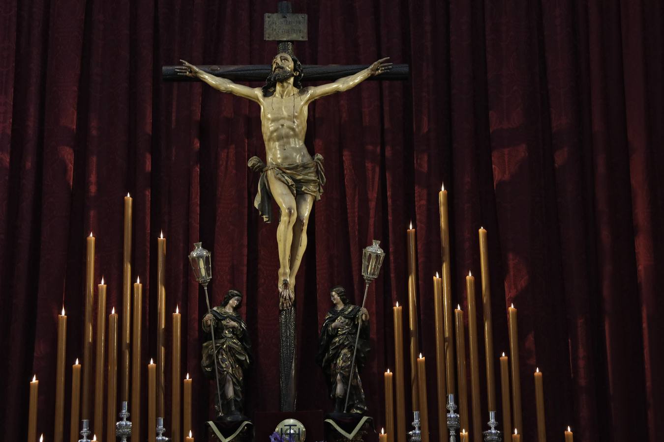 Imágenes de la Semana Santa de Sevilla de 2020: Santa Cruz