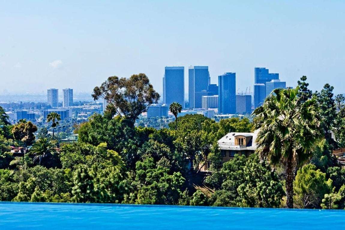 Otras celebrities la han habitado. Bieber no ha sido la única celebrity que la ha habitado, otros como los hermanos Markieff y Marcus Morris y más jugadores de la NBA.