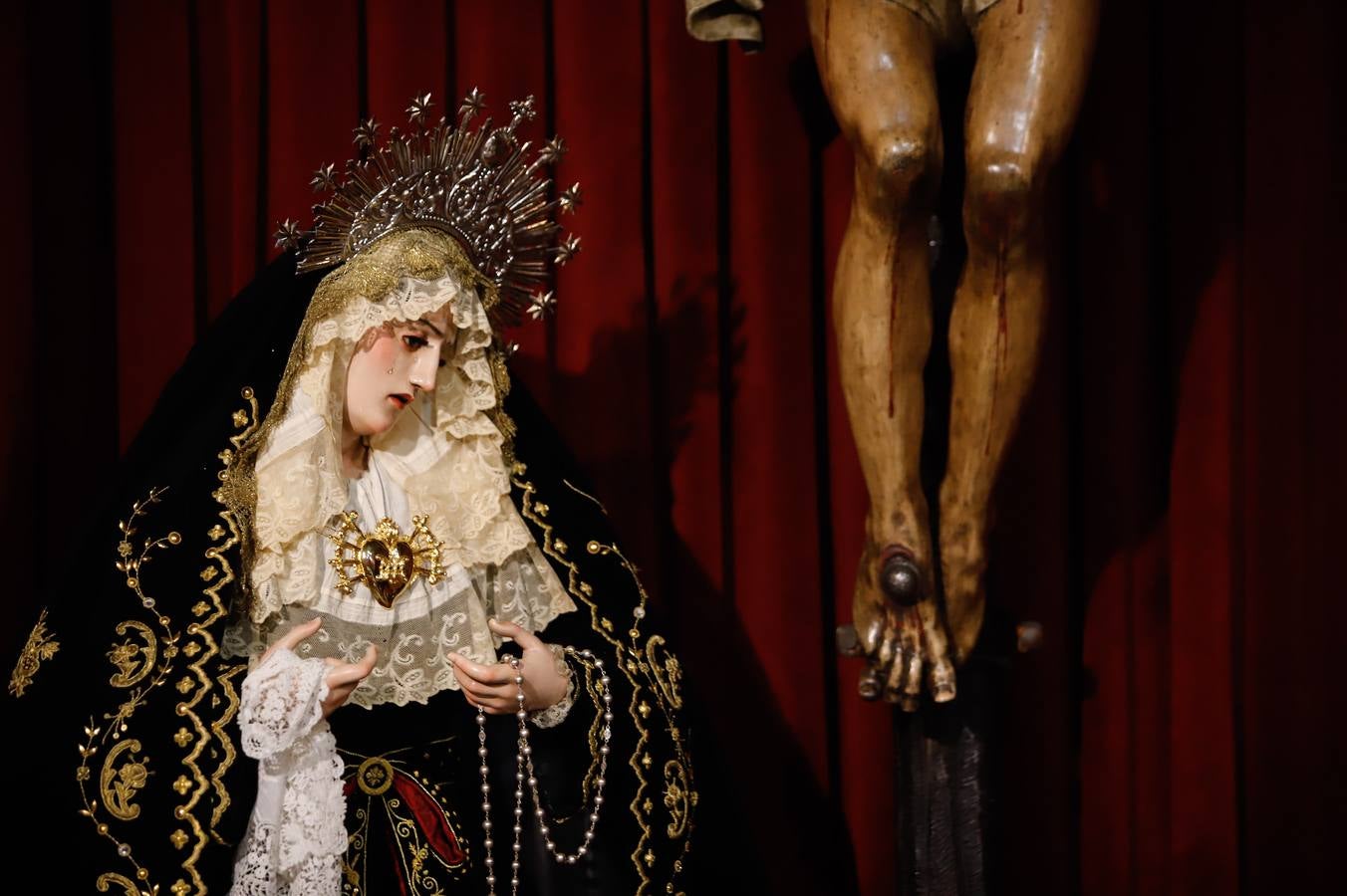 Imágenes de la Semana Santa de Córdoba 2020 | Un Viernes Santo en los templos