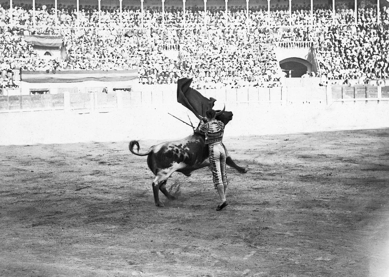 Pase por alto de Joselito «El Gallo» en 1914 en Madrid