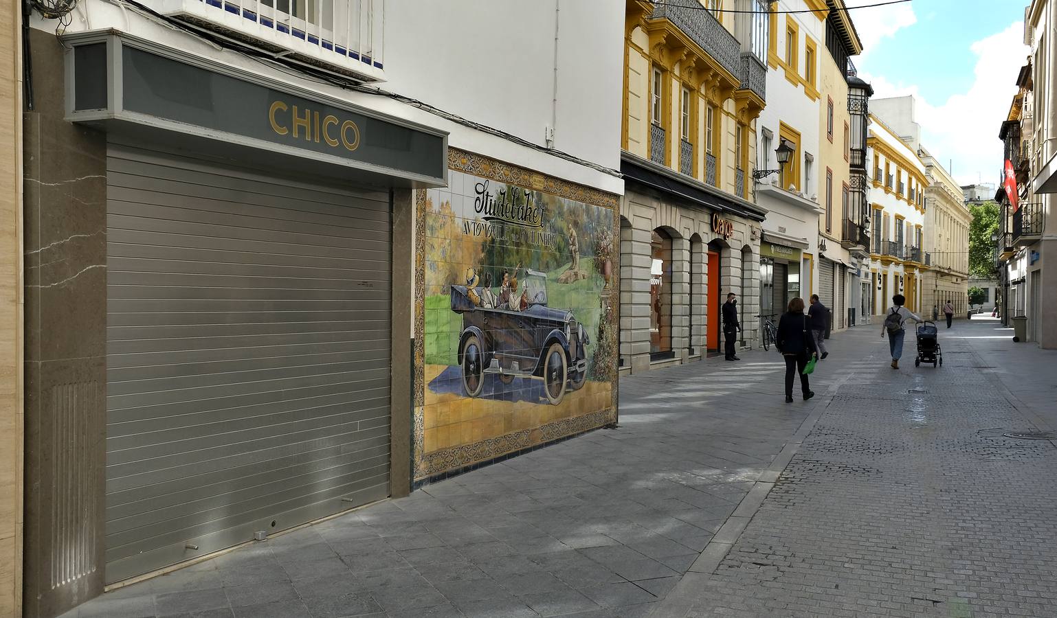 Coronavirus en Sevilla: bares y comercios tradicionales cerrados por el confinamiento