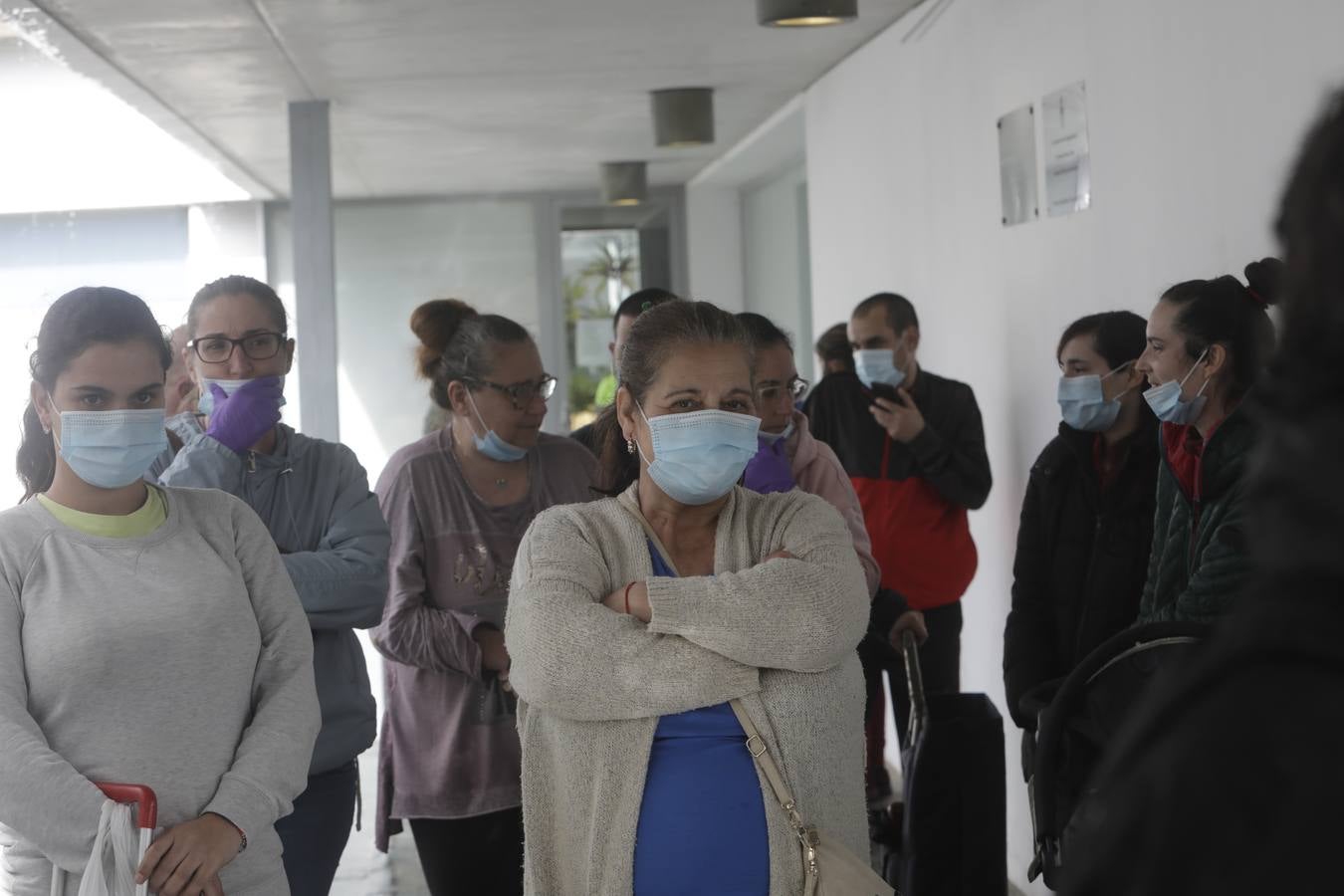 FOTOS: Reparto de alimentos a familias en El Puerto