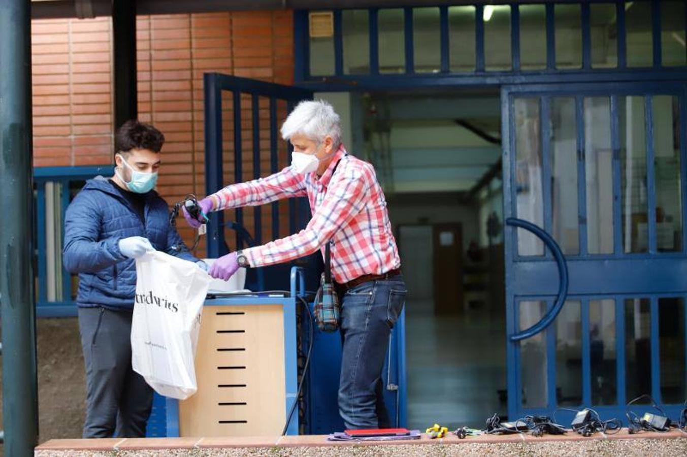 La entrega de material del Agente Tutor de Córdoba, en imágenes