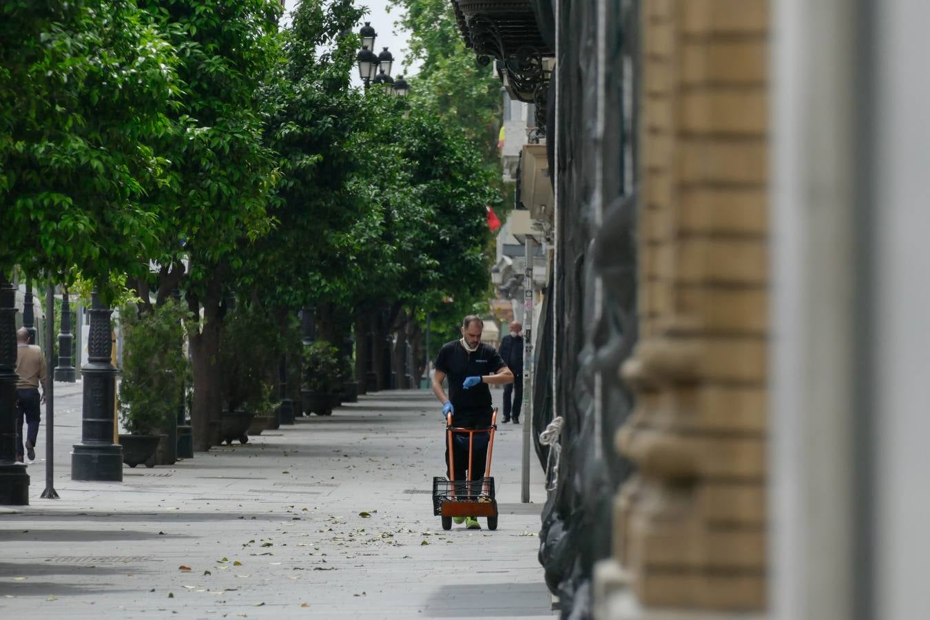 Crisis del coronavirus: Ambiente por las calles del Centro