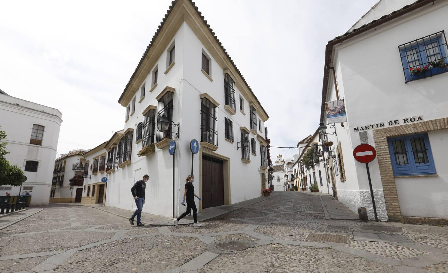 Los Patios de Córdoba florecen a puerta cerrada, en imágenes