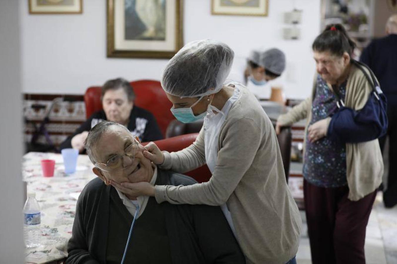 En imágenes, ABC se adentra en la residencia de María Auxiliadora de Córdoba