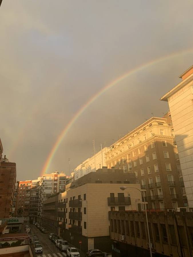 Así captaron los lectores de ABC de Sevilla el arcoíris el lunes