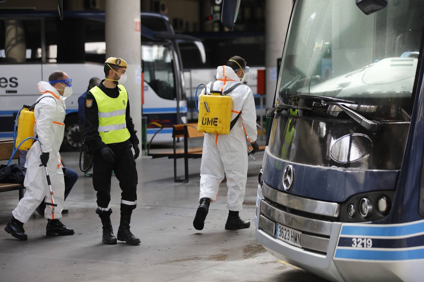 Crisis del coronavirus: Desinfección de la Plaza de Armas a cargo de la UME