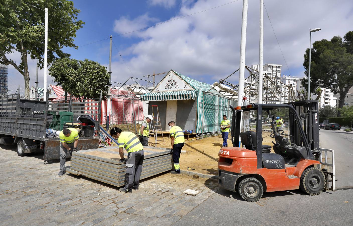 Desmontaje de la Feria que no fue por el coronavirus