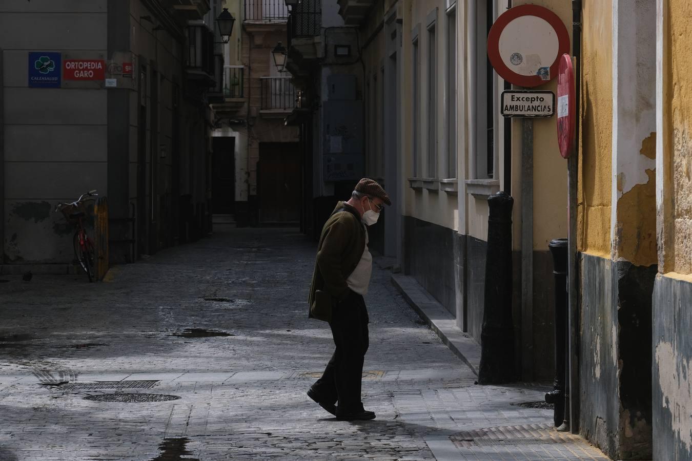 FOTOS: Así vive Cádiz el 22 de abril en estado de alarma por el coronavirus