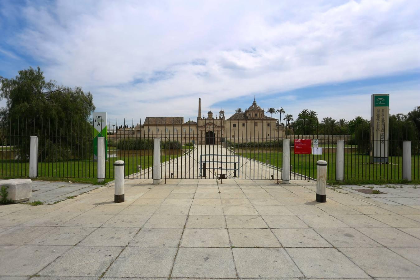 La Isla de La Cartuja en absoluta soledad