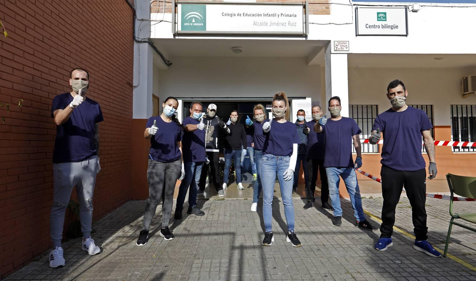 El reparto de comida de &quot;Todos por Córdoba&quot;, en imágenes