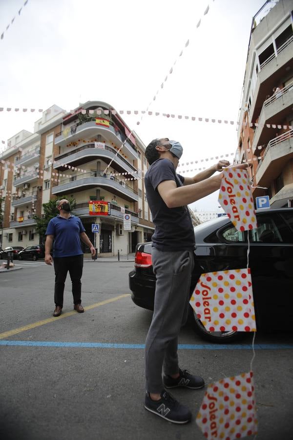 Efectos del coronavirus en Sevilla: la Feria de Abril en los balcones