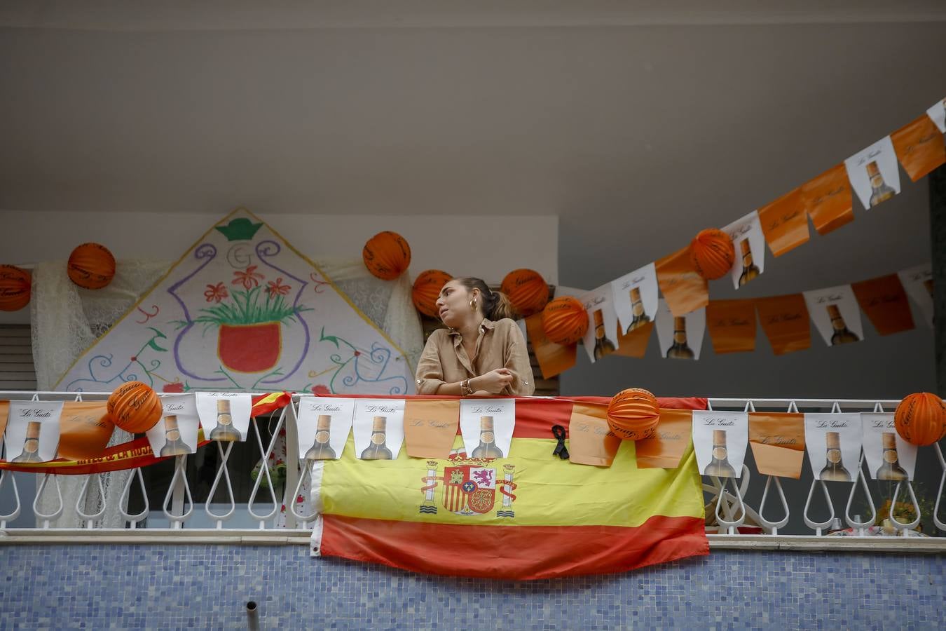 Efectos del coronavirus en Sevilla: la Feria de Abril en los balcones