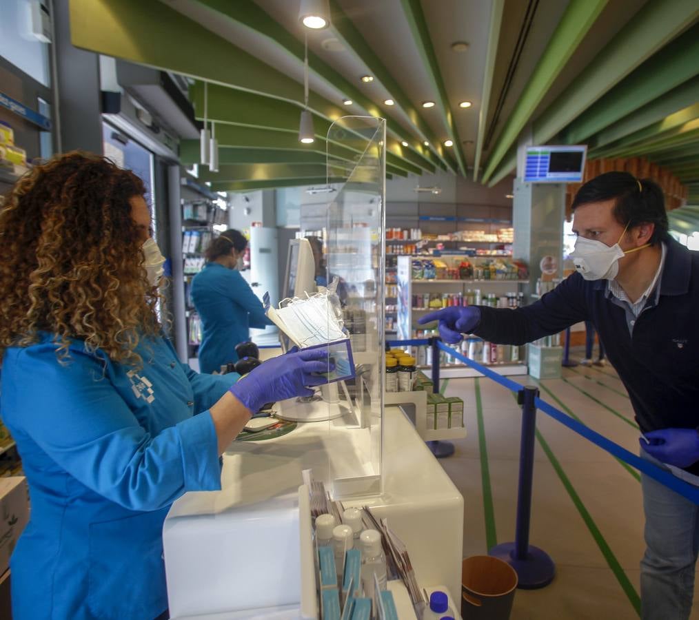 Coronavirus Sevilla: las farmacias ya venden mascarillas al precio fijado