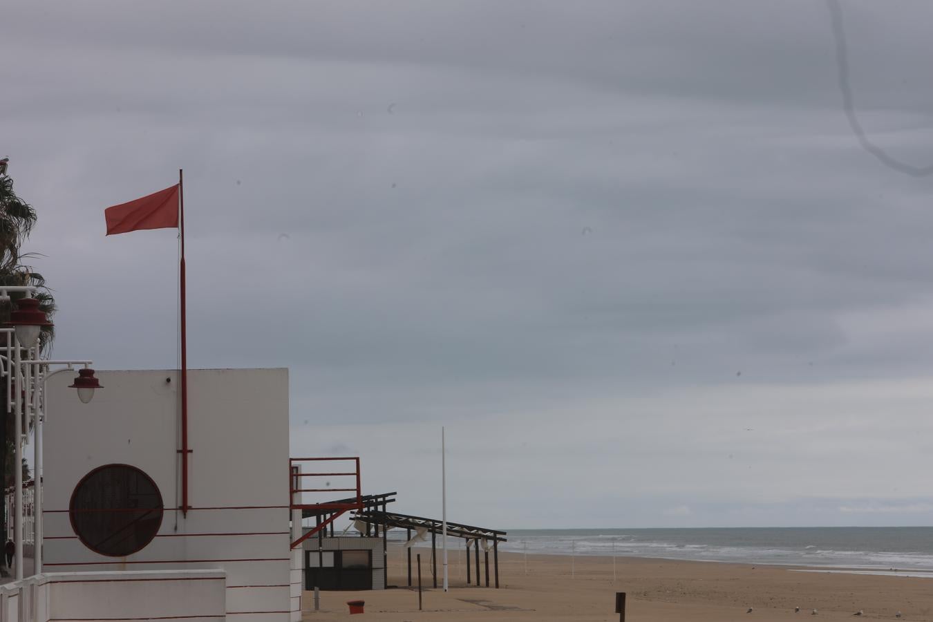 FOTOS: Así están las playas y los parques de Cádiz a unas horas de su reapertura