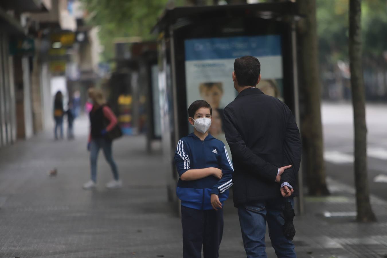 En imágenes, la primera salida de los niños a la calle en Córdoba (II)