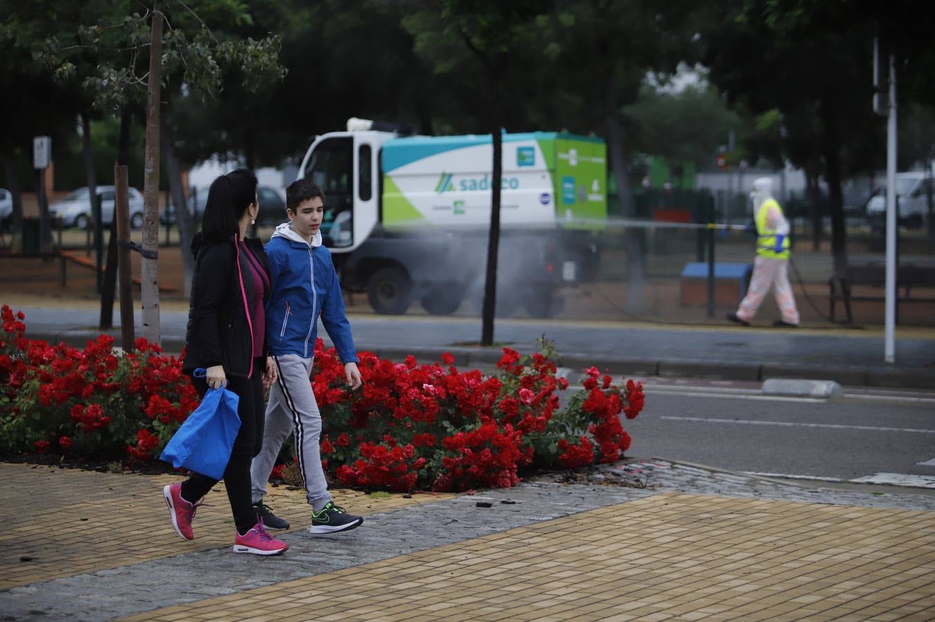 En imágenes, la primera salida de los niños a la calle en Córdoba (I)