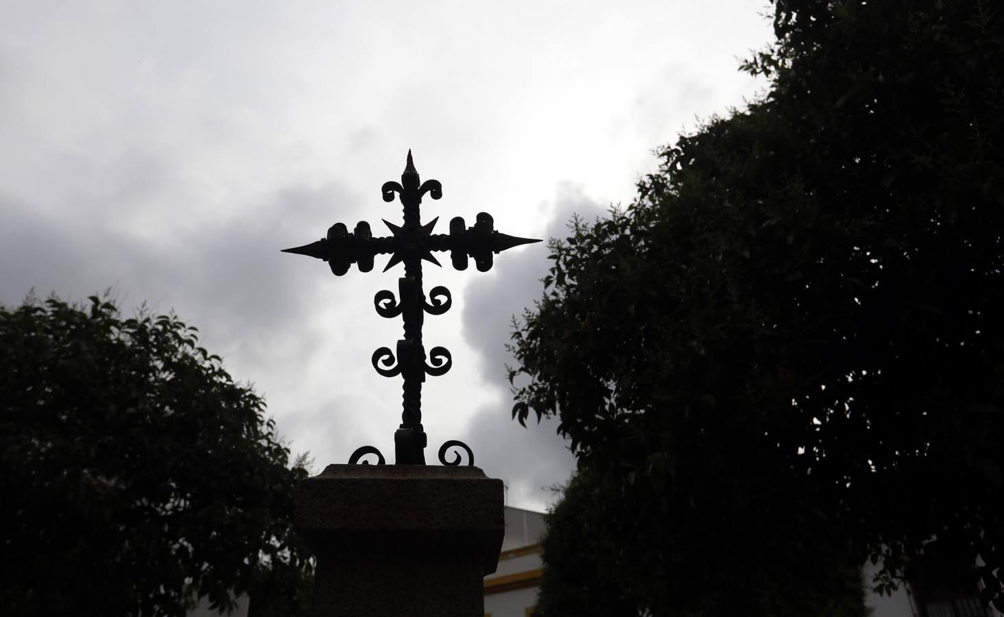 Las de Cruces de Córdoba huérfanas en el Mayo festivo, en imágenes