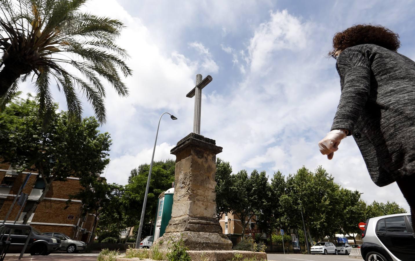 Las de Cruces de Córdoba huérfanas en el Mayo festivo, en imágenes