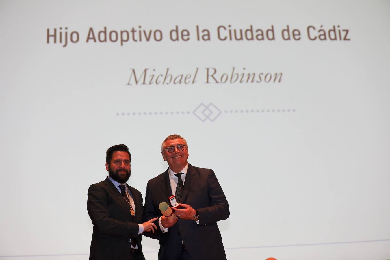 Fotos: Las imágenes cadistas de Michael Robinson, el aficionado más mediático del Cádiz CF